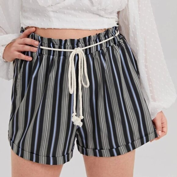 SHEIN Plus size womens high rise paper bag shorts rope blue striped sz 4XL 20 - Picture 6 of 6